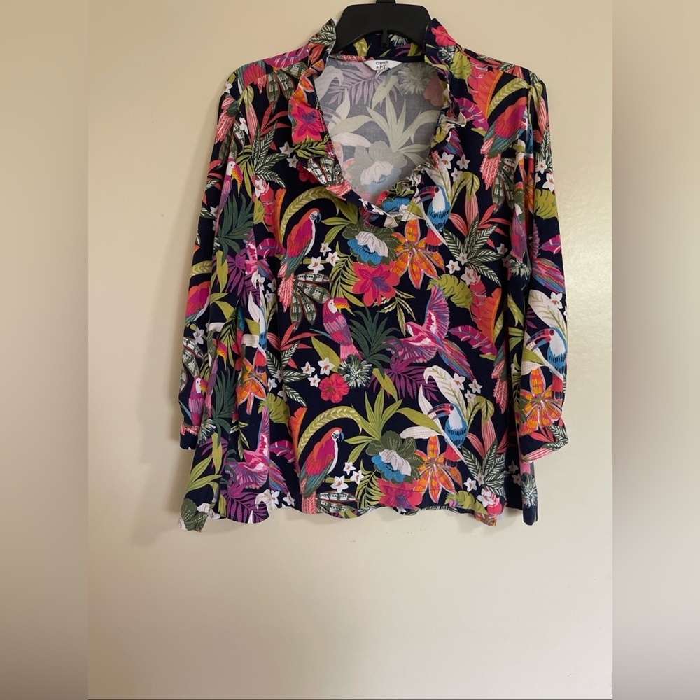 Crown & Ivy Multicolor Tropical Floral Ruffle Neckline 3/4 Sleeve Blouse Top SzL